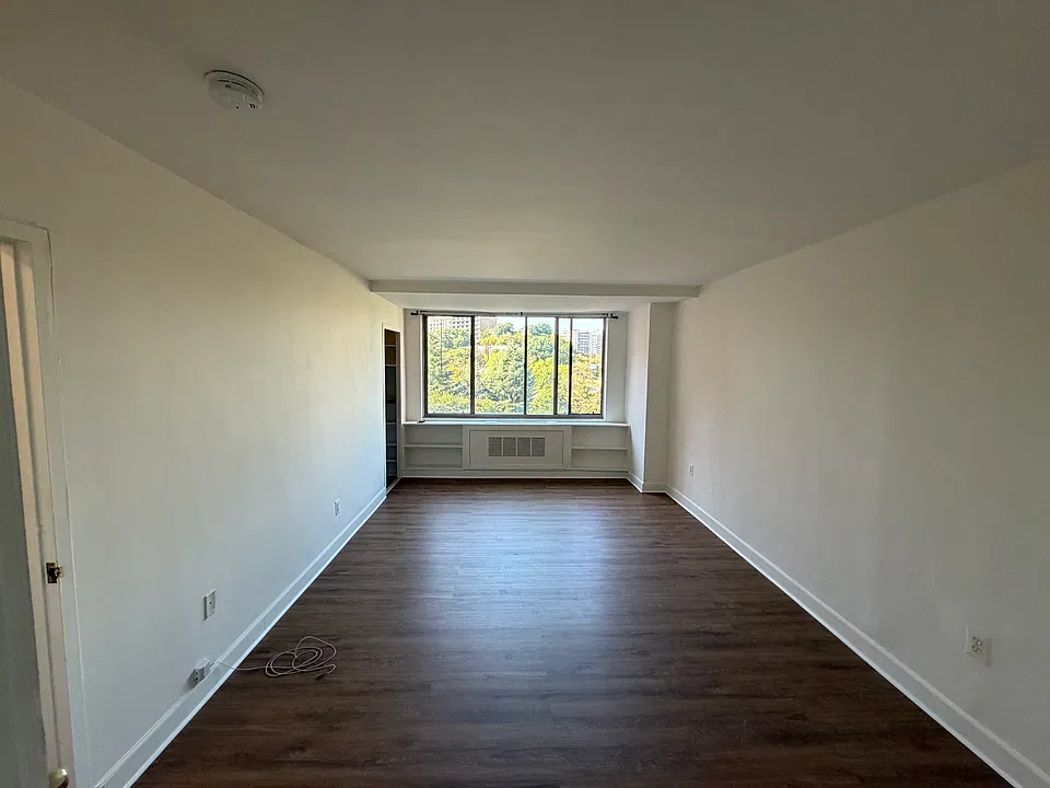 1121 Arlington Blvd #634