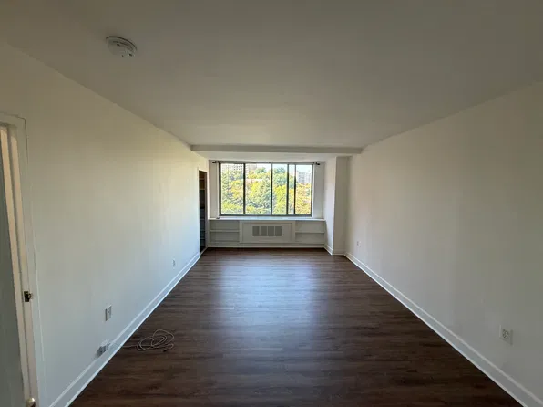1121 Arlington Blvd, Arlington, VA
