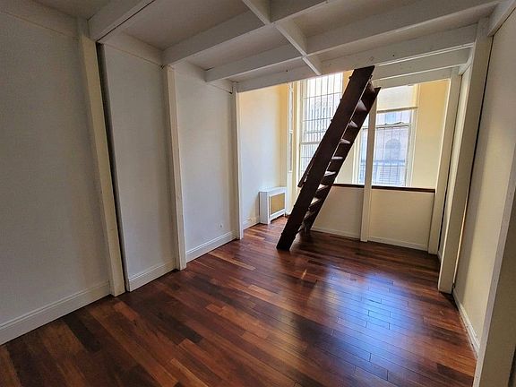 5th image of 312 W 87th St APT 2D