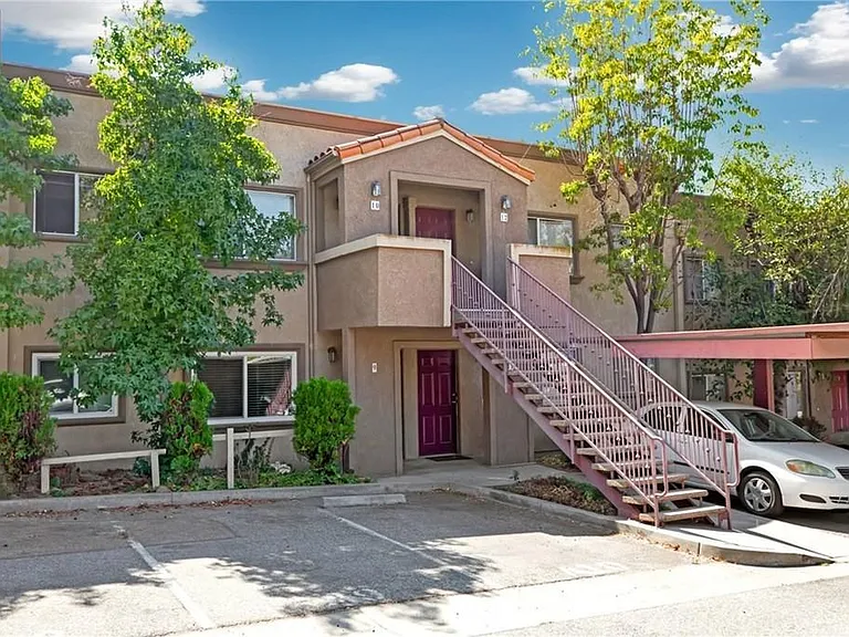 800 Grand Ave #A4 — Photo 1