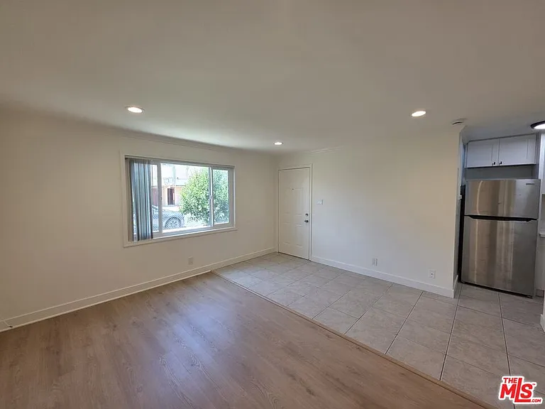2400 Vanderbilt Ln #2400A — Photo 5