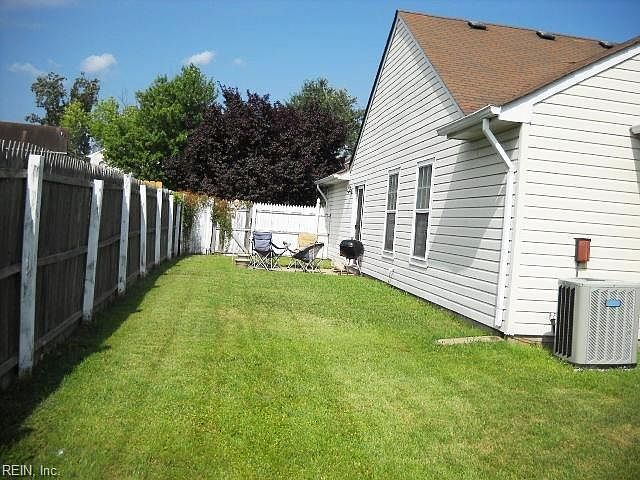 1st image of 413 Cobblewood Bnd