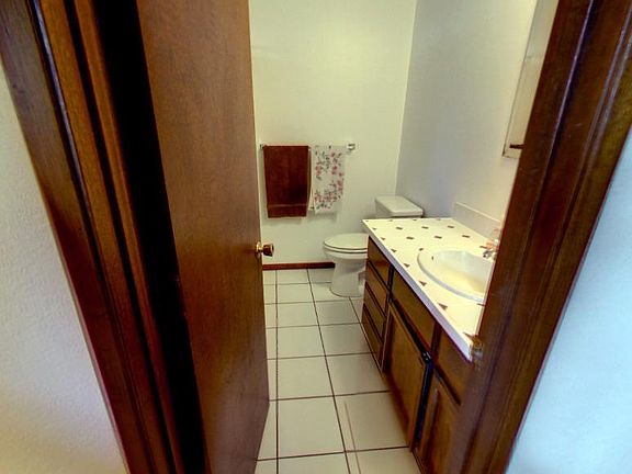 5th image of 606 Pearwood Dr
