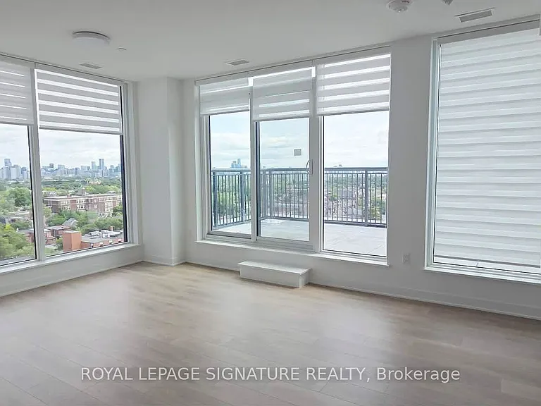 1185 Dupont St #904 — Photo 2