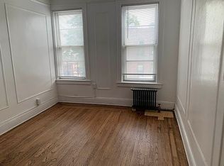 35-46 31st St #3R, Astoria, NY 11106