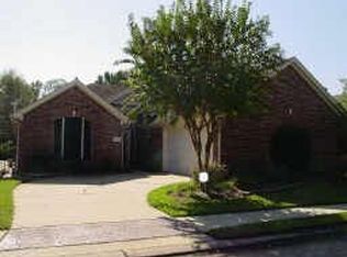 403 Forest Pines Ct, Friendswood, TX 77546