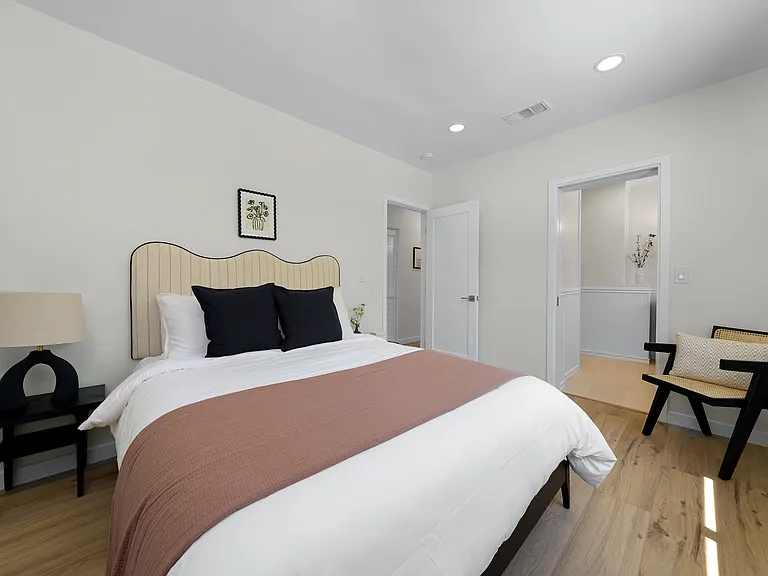 4062 Goldfinch St — Photo 39