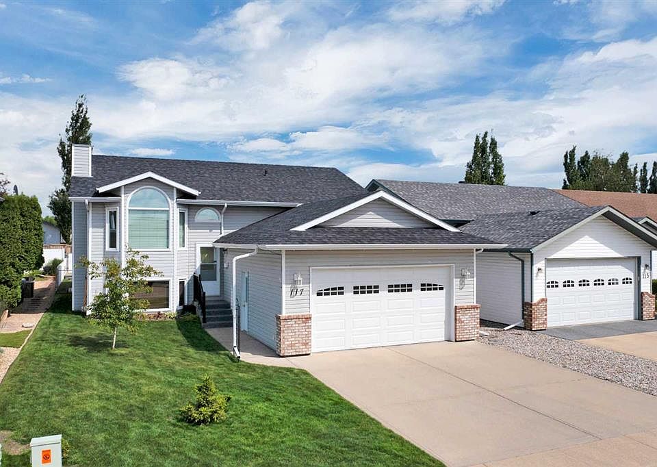1st image of 117 W Doran Cres