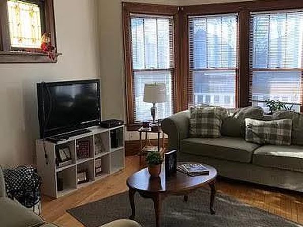 3 Bedroom Houses for Rent in Milwaukee WI - 77 houses | Zillow