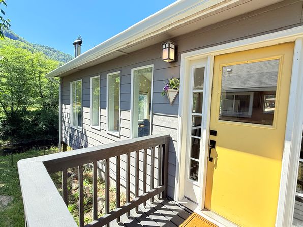 25747 Trask River Rd