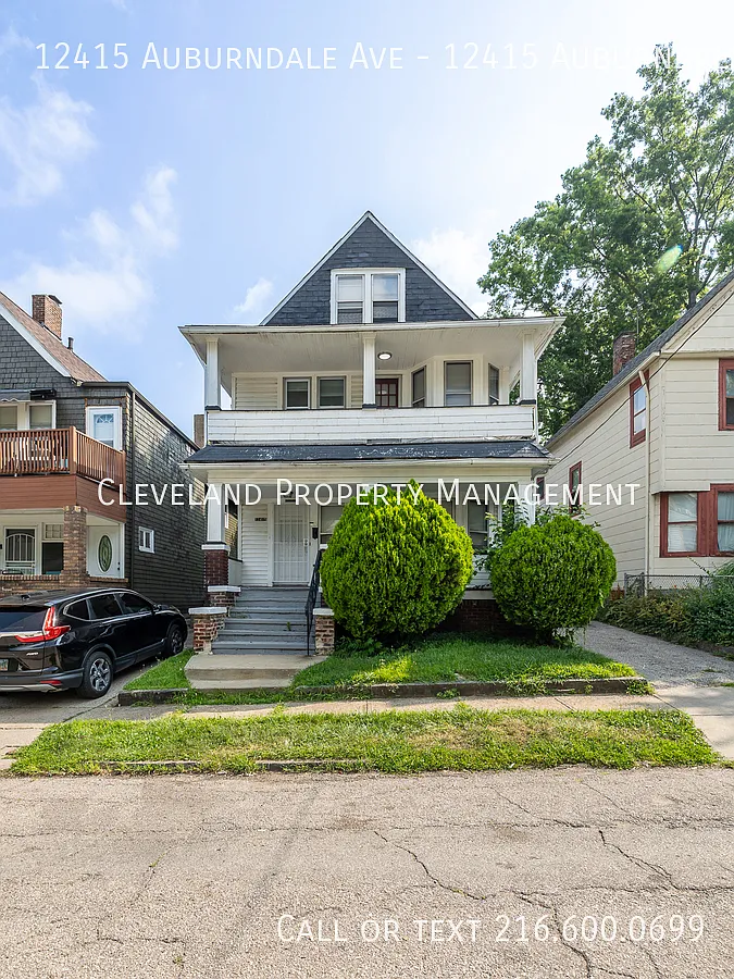 12415 Auburndale Ave photo 1