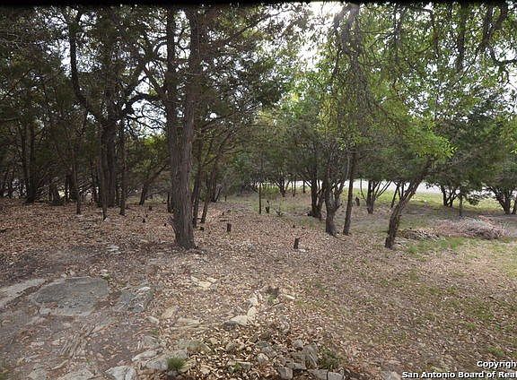 5th image of 611 Deer Run Pass