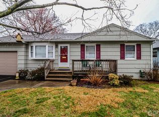 76 Conduit Way, Colonia, NJ 07067