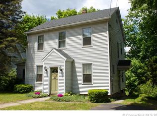 35 Bradley Ave, Meriden, CT 06451