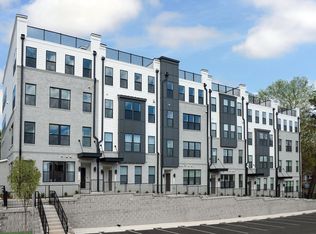 134 N White St #100, Wake Forest, NC 27587