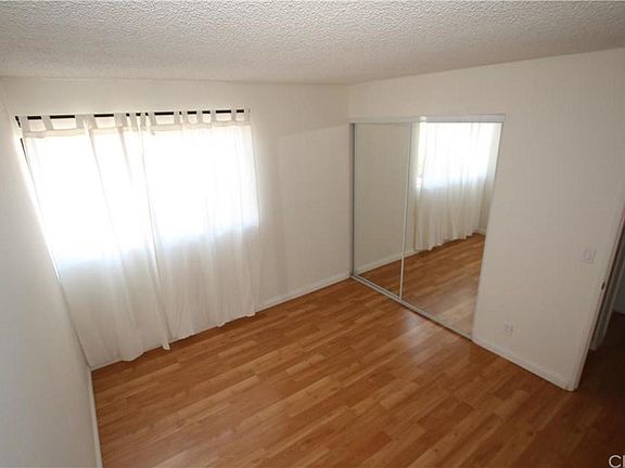 4th image of 1506 E 4th St Unit 203