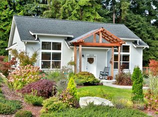 1032 Village Loop, Langley, WA 98260