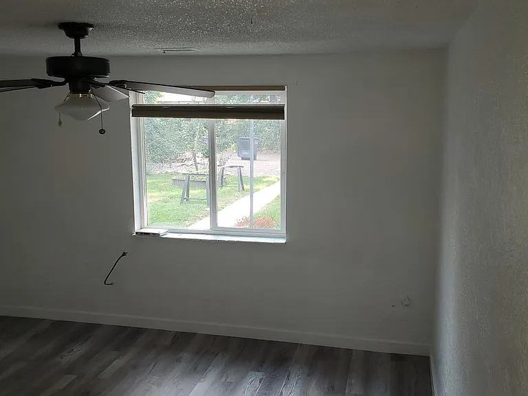 2536 Yates St #N — Photo 12