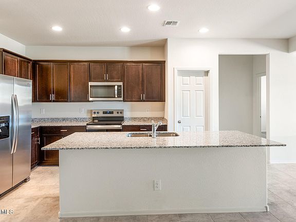 3rd image of 42990 W Palo Amarillo Road