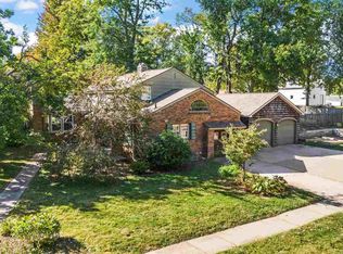 1111 Friendly Ave, Iowa City, IA 52240