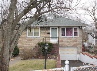 162 Grand Ave, Leonia, NJ 07605
