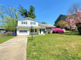 6405 Middleburg Ln, Bethesda, MD 20817