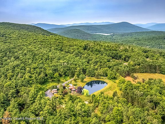 3rd image of 262 Macdaniel Road
