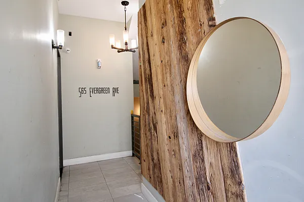 Rented by Hagstrom Management Inc | media 14