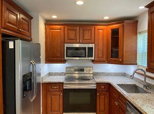 87 Tansboro Rd APT C2, Berlin, NJ 08009