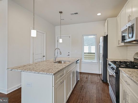 3rd image of 1640 N 5th St Lot 39