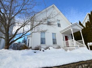 92 Ash St, Manchester, NH 03104