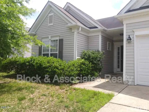 105 Tortoise Ln, Morrisville, NC 27560