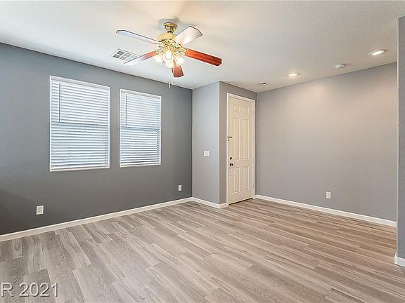 5th image of 8457 Cavaricci Ave