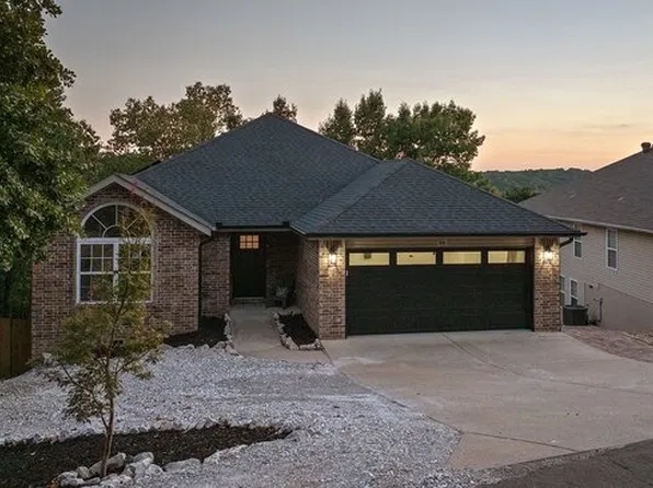 36 Hessle Cir, Bella Vista, AR 72714