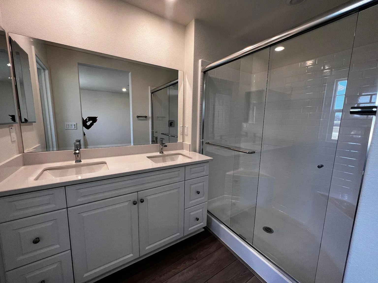 4240 S Laguna Ave — Photo 4