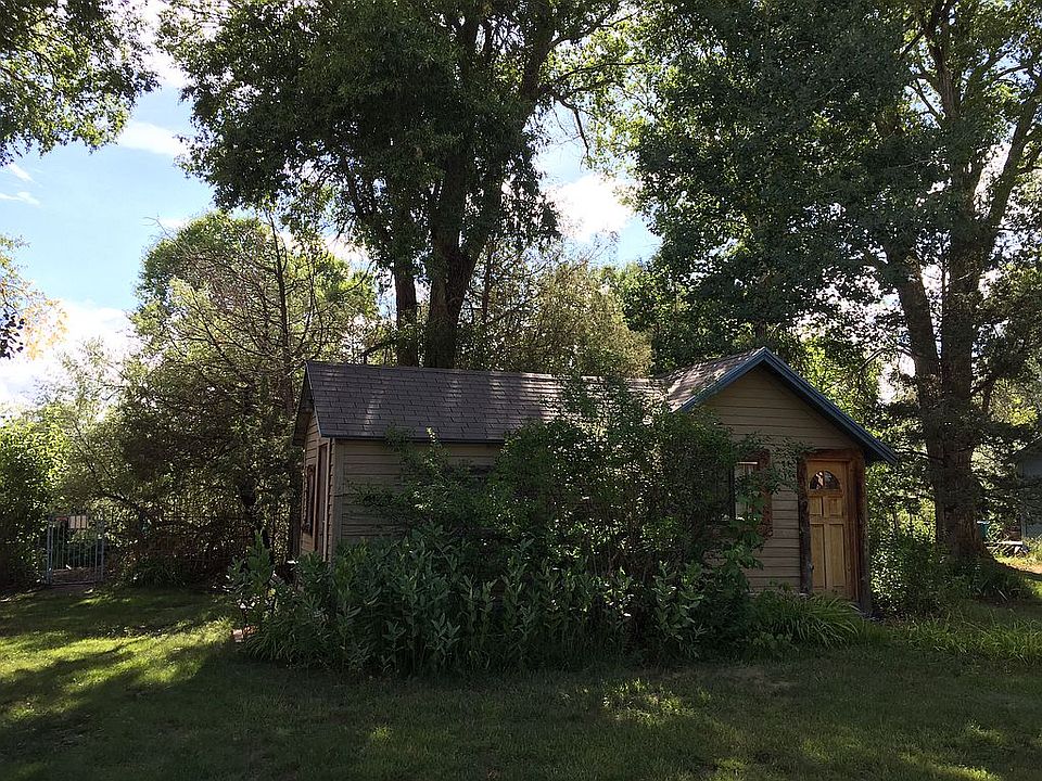 2nd image of 6 River Cabin Rd