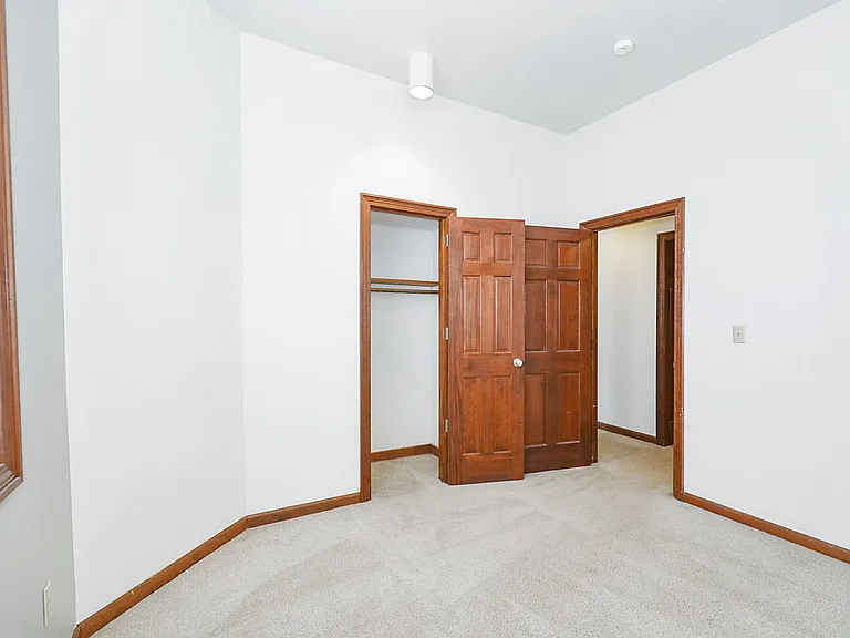 Barr Terrace Apartments — Photo 20