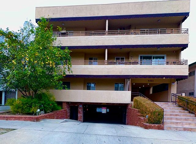 1st image of 4521 Colbath Ave