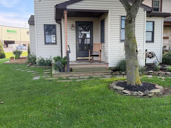 2582 Creek Hill Rd #A, Leola, PA 17540
