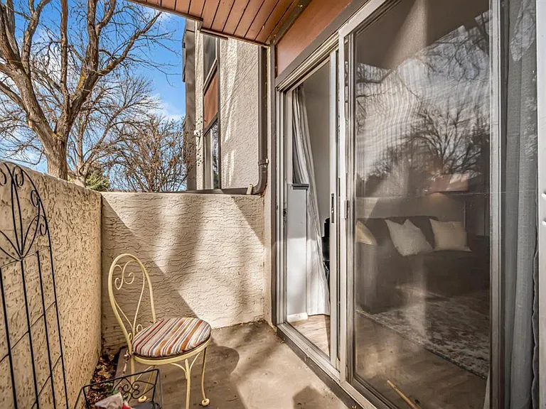 3146 Lakeside Dr — Photo 11