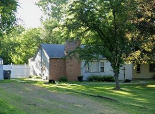 407 Milbert Rd, Minnetonka, MN 55305