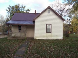 423 N Monroe St, Jasonville, IN 47438
