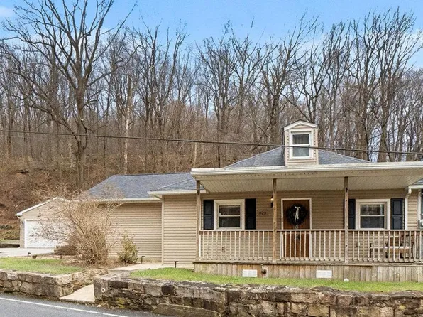 823 Roberts Valley Rd, Harrisburg, PA 17110