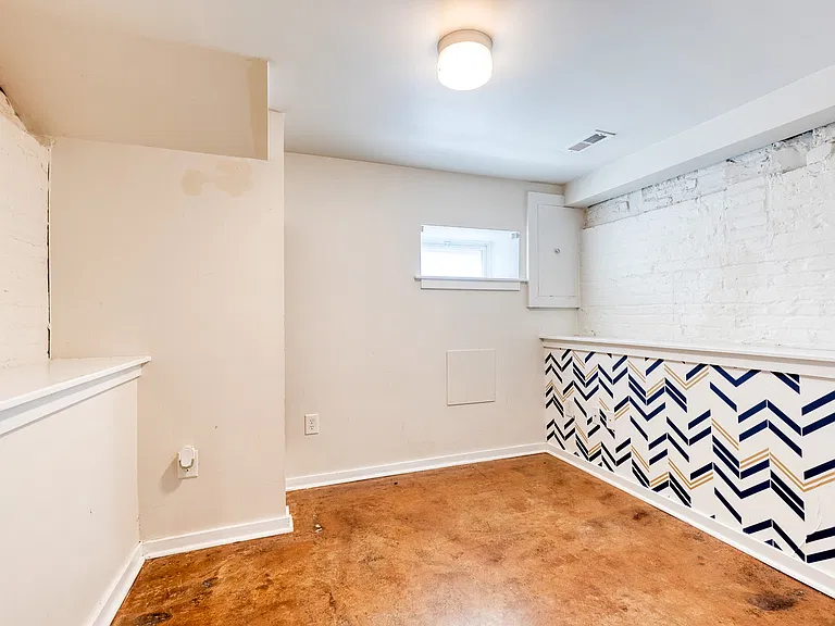 112 N Streeper St — Photo 20