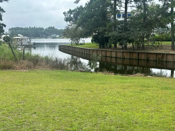 41 Basswood Rd, Douglas, GA 31535