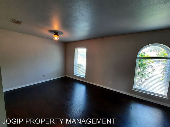 5th image of 3233 Truxillo Dr