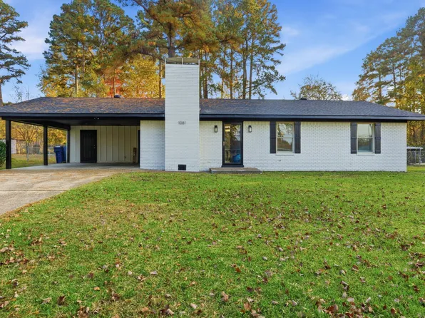 1081 Caddo St, Camden, AR 71701