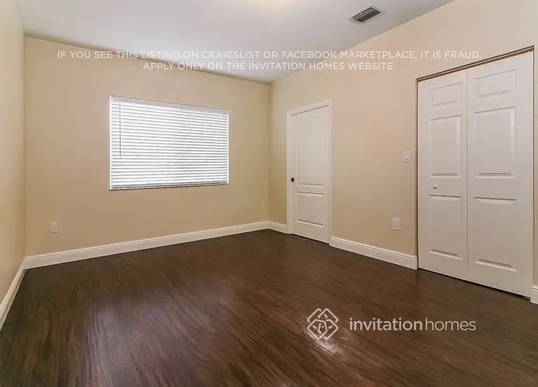 8723 NW 142nd Ln — Photo 15