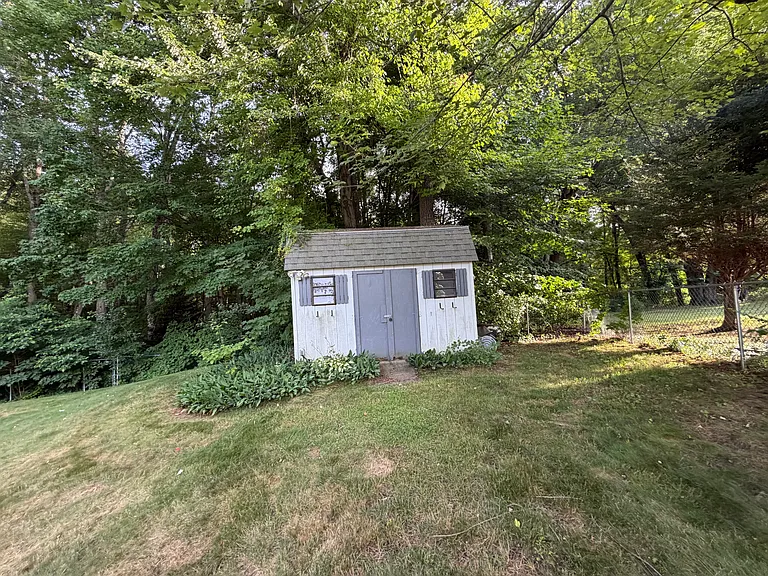38 Stanley Pl — Photo 23