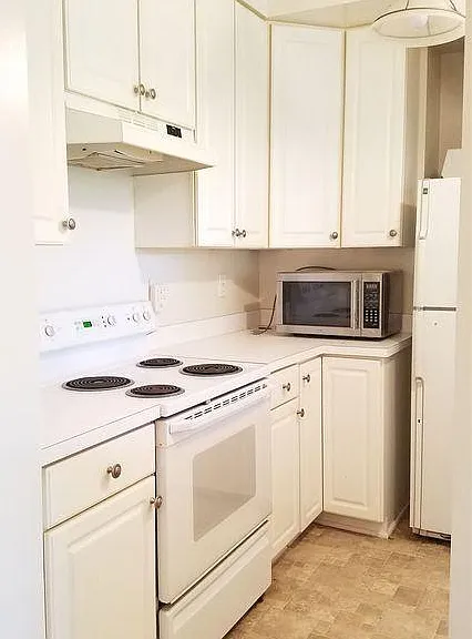 5208 Duke Ct — Photo 9